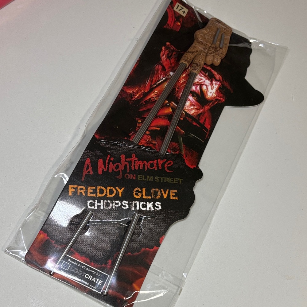 Loot Crate A Nightmare on Elm Street Freddy glove chopsticks
